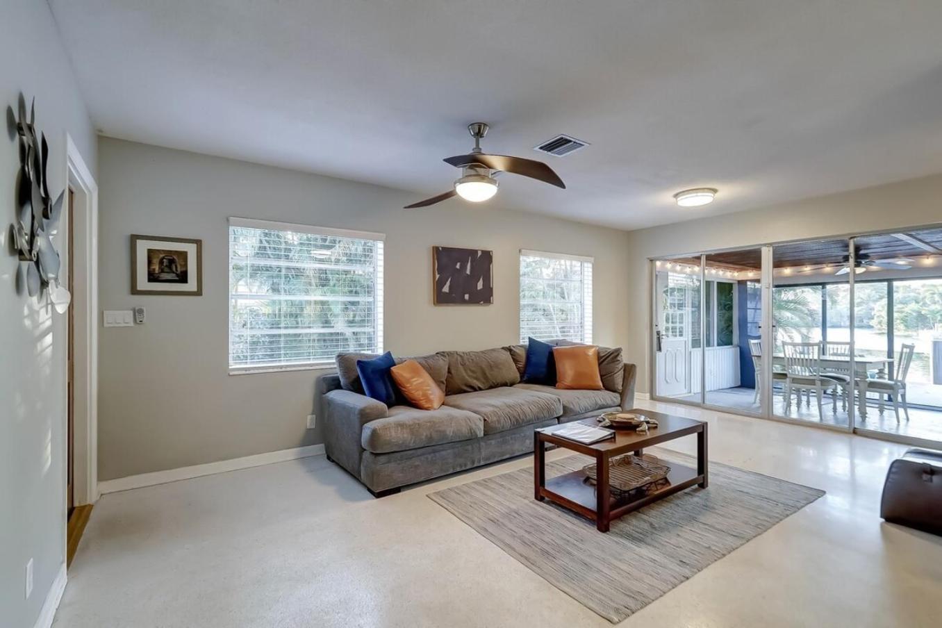 Waterfront Apartment Private Patio Pool フォート・ローダーデール エクステリア 写真
